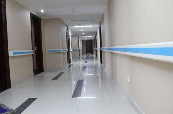 ��ײ����